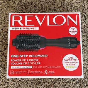 Revlon One-Step Volumizer hairdryer brush
